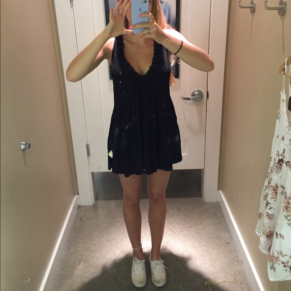 Black Kendall & Kylie dress. Barley worn. Small.